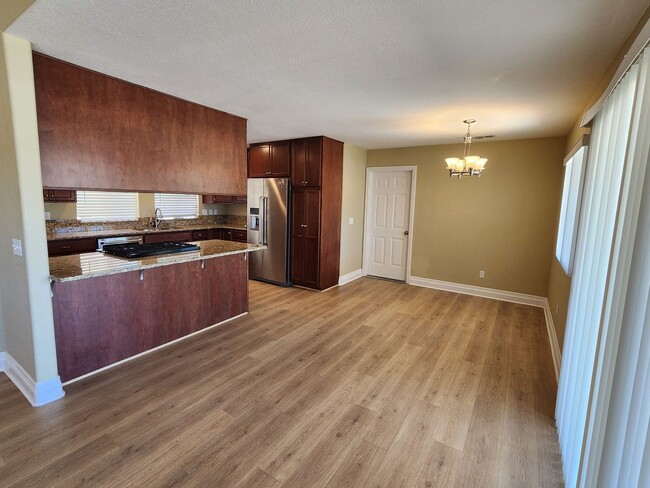 Building Photo - 57062 Millstone Dr