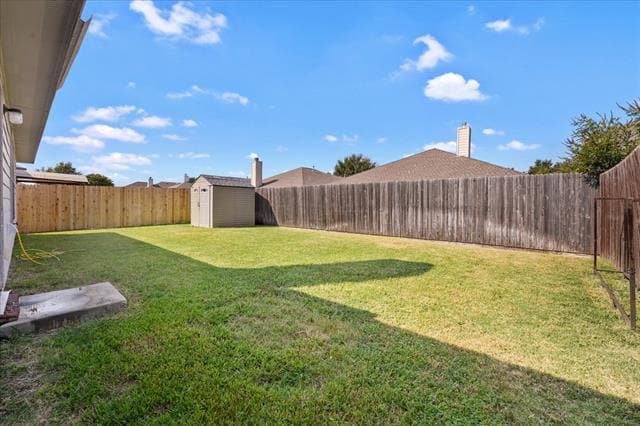 Building Photo - 300 Bluefinch Dr