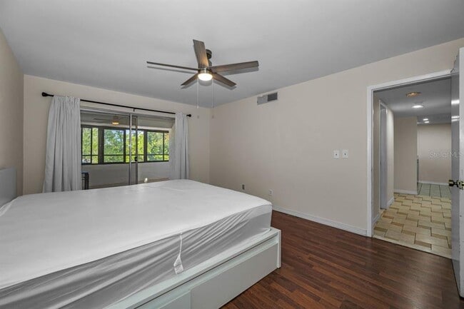 Building Photo - 2581 Countryside Blvd