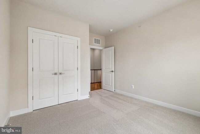 Building Photo - 20167 Northpark Dr