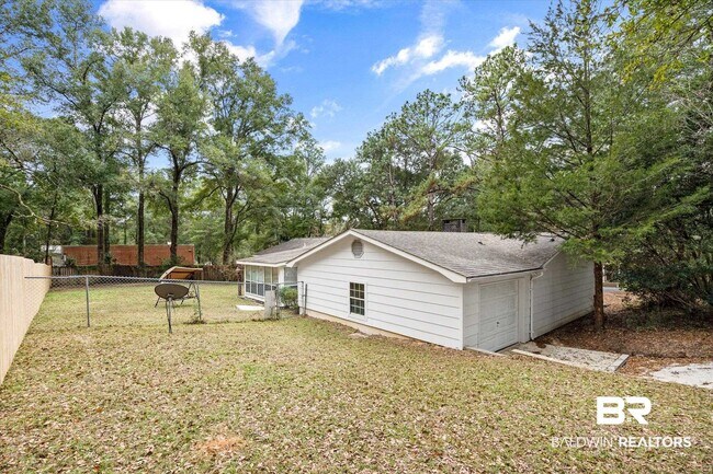 Building Photo - 7300 Cypress Ave