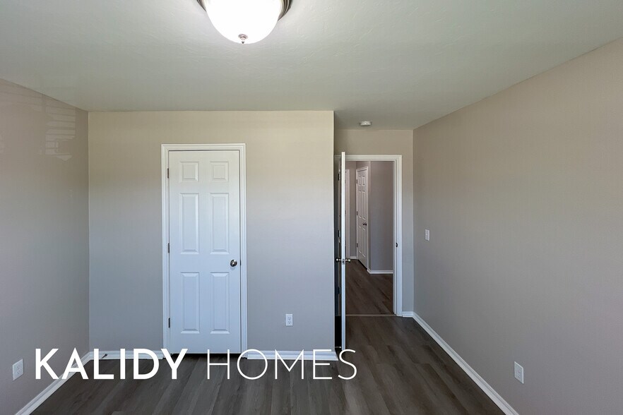 Building Photo - 2928 Cider Mill Ln