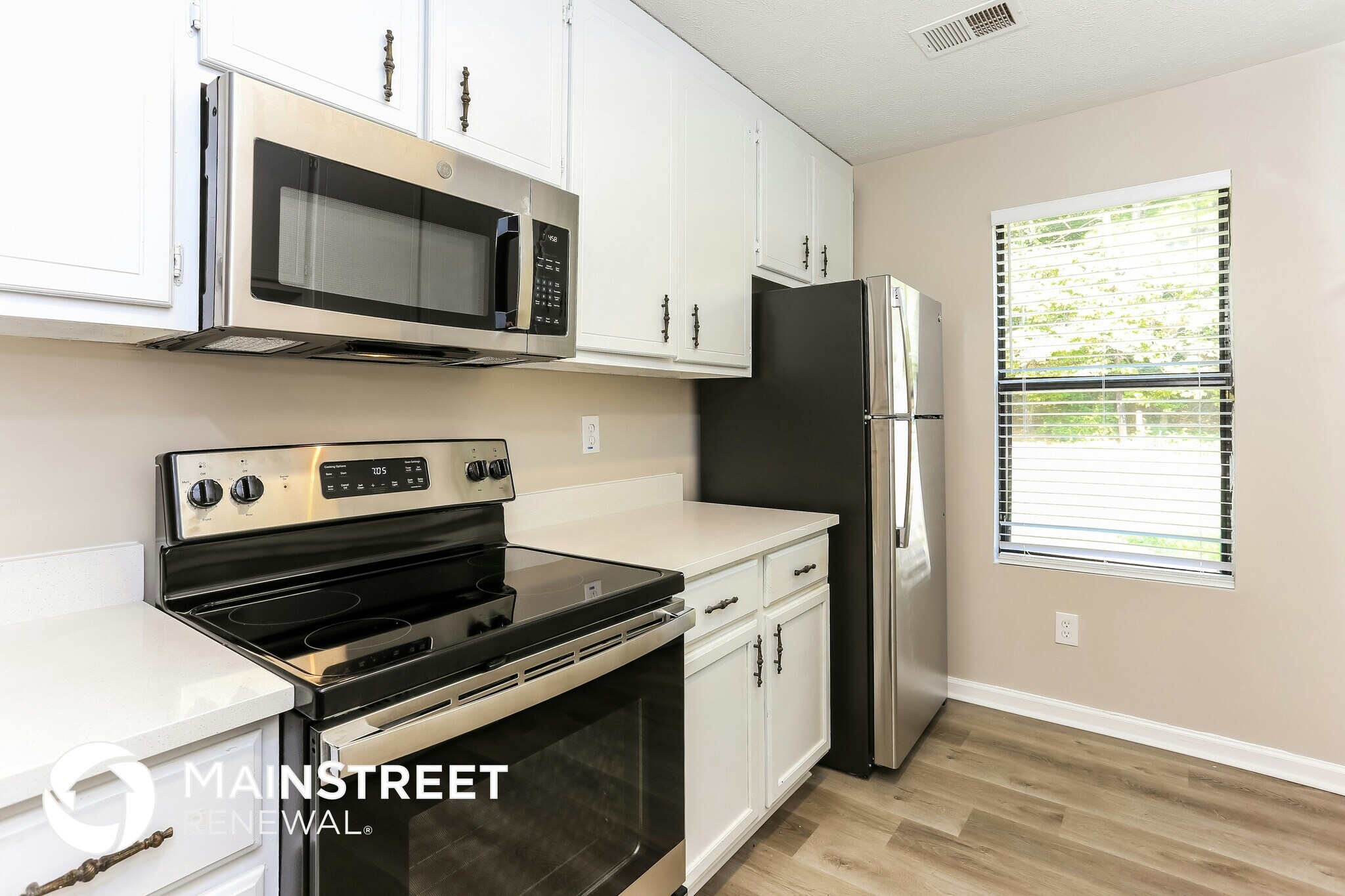 Building Photo - 11011 Highridge Ct