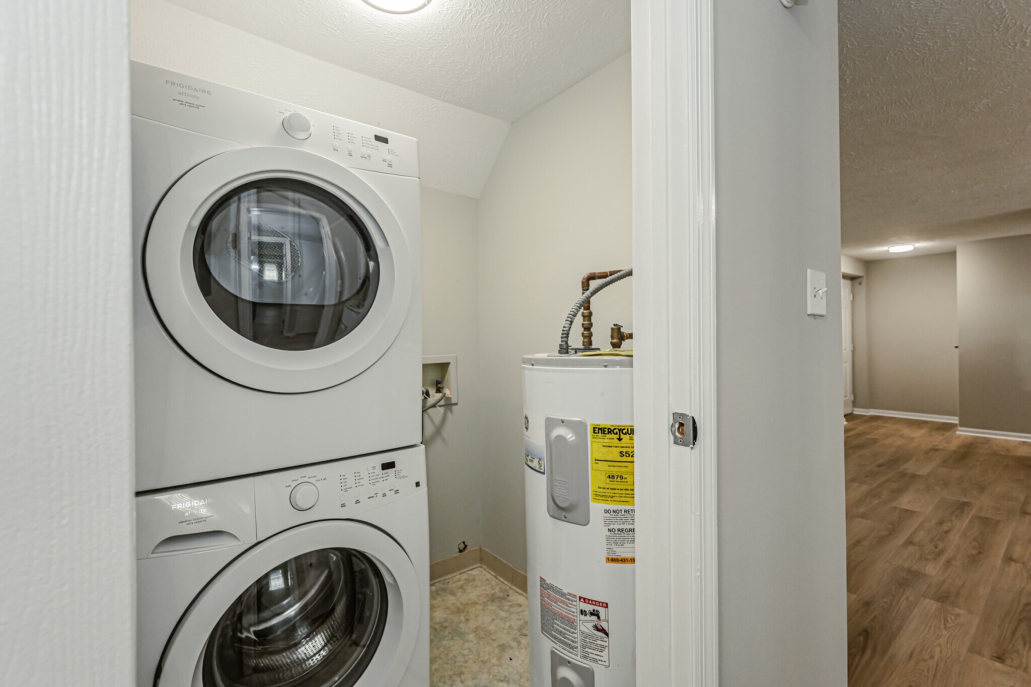 Building Photo - 9396 Wind Haven Ct