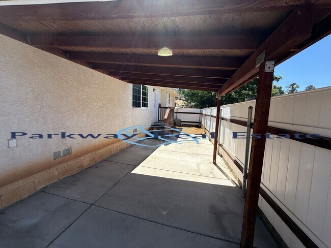Building Photo - 8549-8551 Wintergardens Blvd.