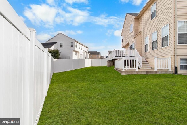 Building Photo - 8920 Flour Ct