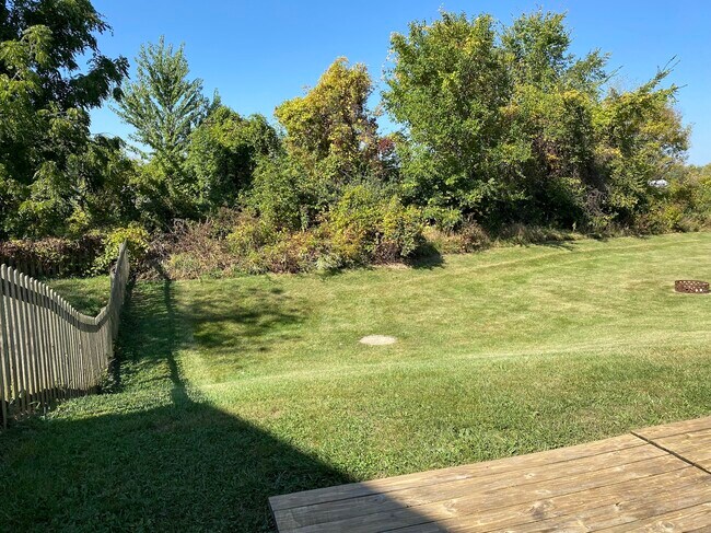 Building Photo - 1106 Fishlock Ave