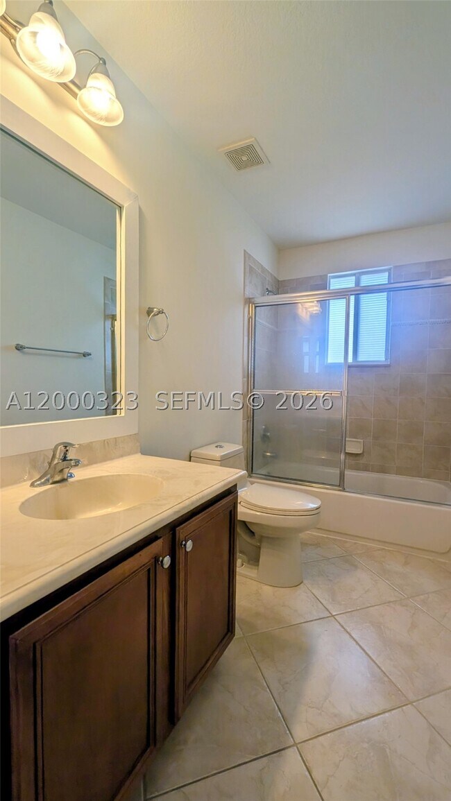Building Photo - 5910 Royal -