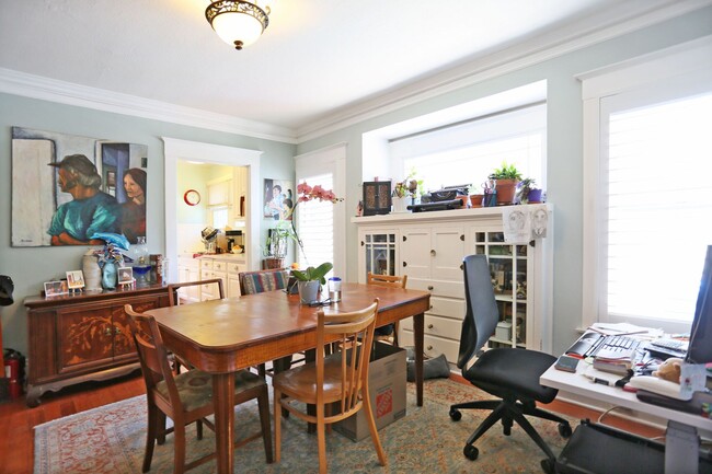 Building Photo - OPEN HOUSE: Sunday (6/1) from 3:00pm to 4:...