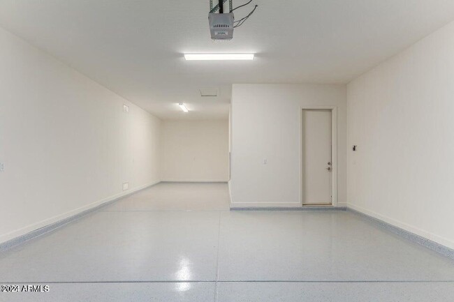 Building Photo - 13695 N 148th Dr