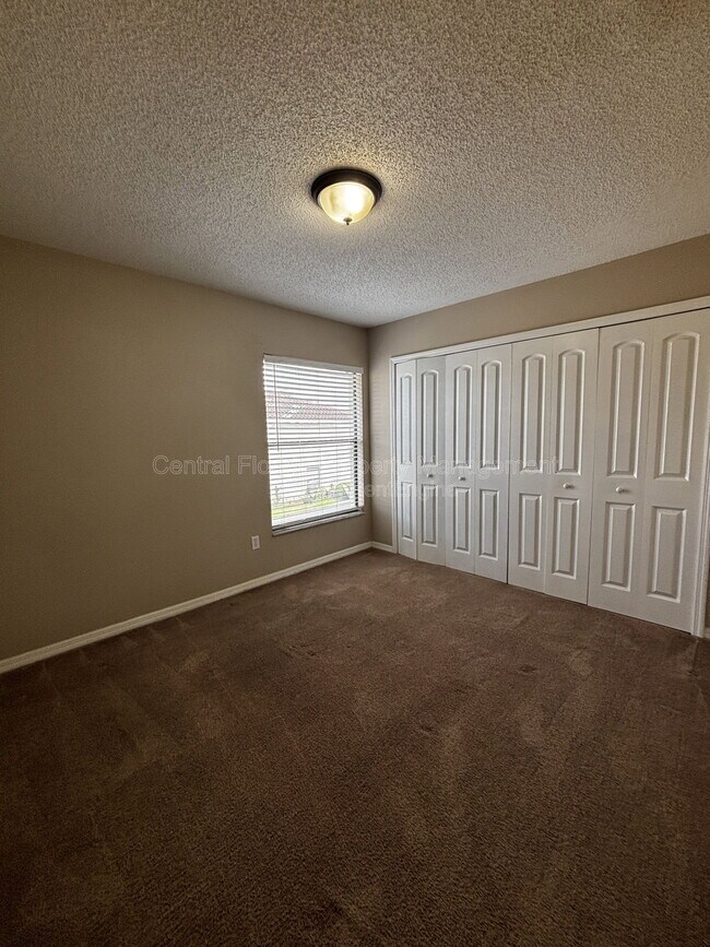 Building Photo - 1627 Long Ridge Ct
