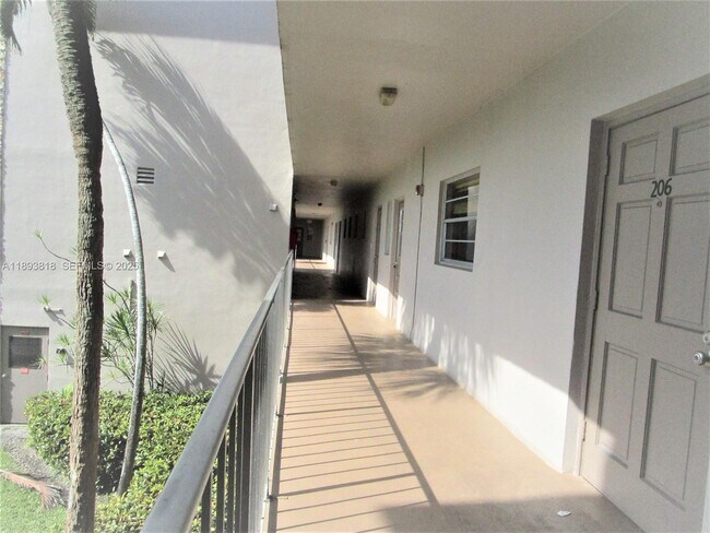 Building Photo - 8101 SW 24th Ct