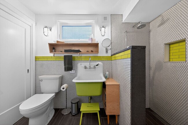 Building Photo - 9314 54th Ave S