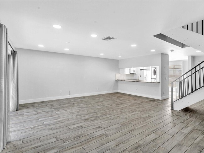 Building Photo - 9095 SW 21st Ct