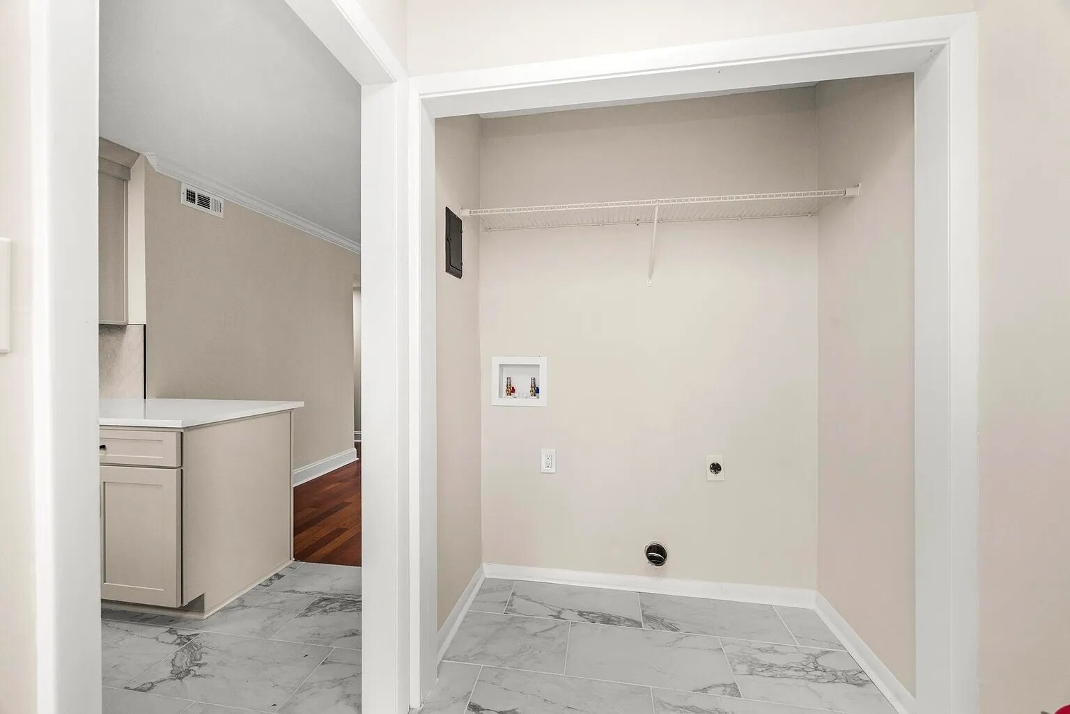 Building Photo - 5702 Brentwood Meadows Cir