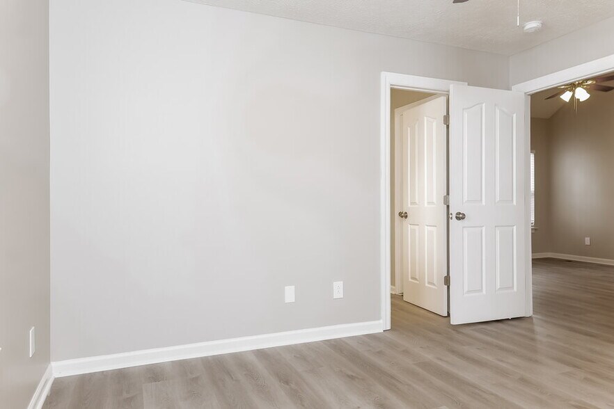 Building Photo - 1774 Lucille Ln