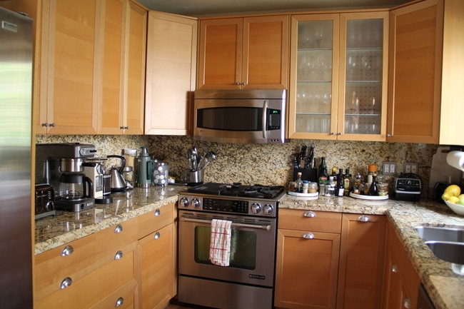 Building Photo - 9042 Phyllis Ave