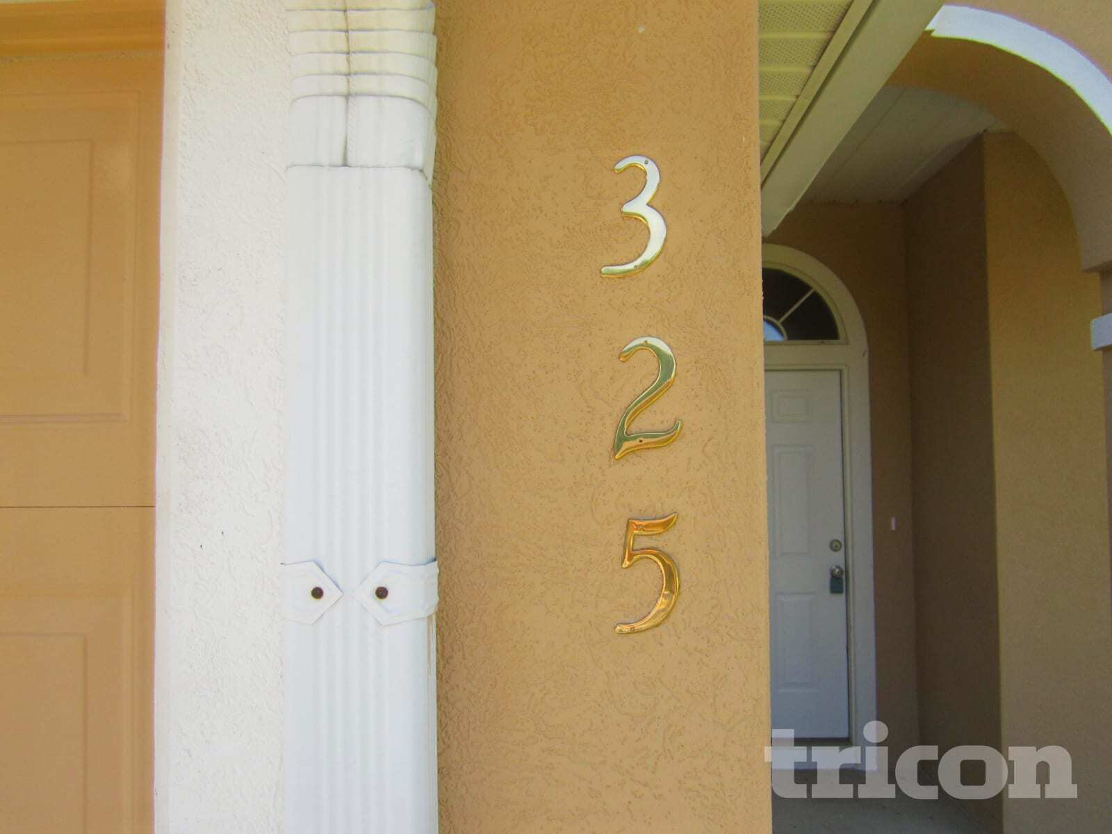 Building Photo - 325 Island View Cir