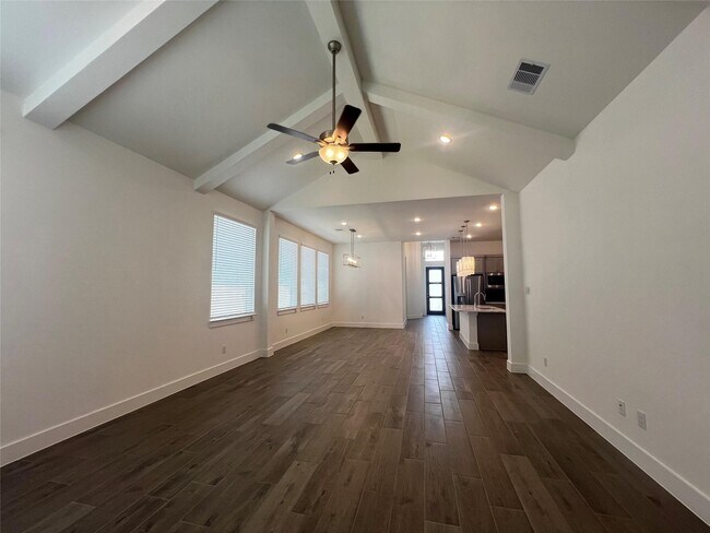 Building Photo - 1411 Crst Dl Ln