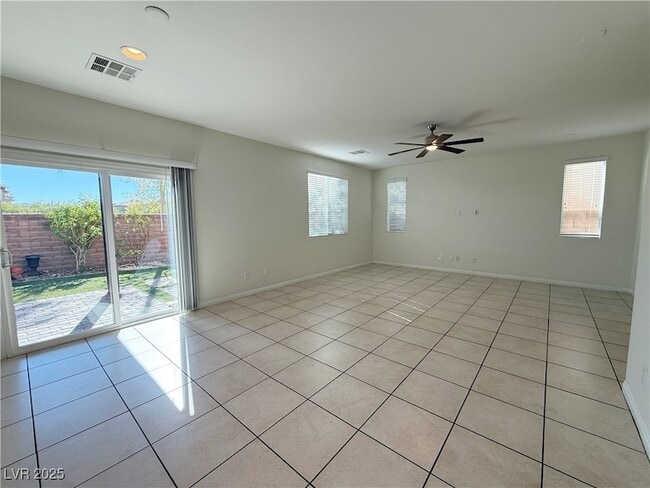 Building Photo - 7769 Britton Rose Dr