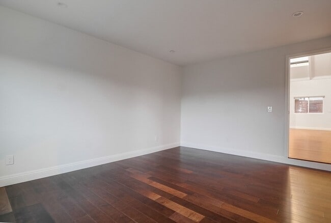 Building Photo - Beautiful Home in the Heart of Point Loma
