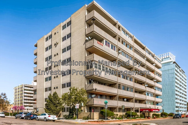 Building Photo - 1111 Ash St.