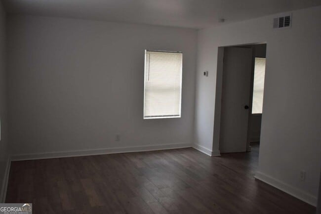 Building Photo - 1156 Triple Hill Dr