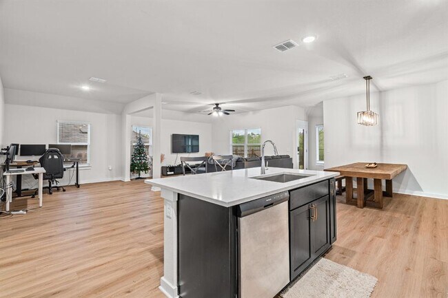 Building Photo - 7619 Grenadine Bloom Bnd