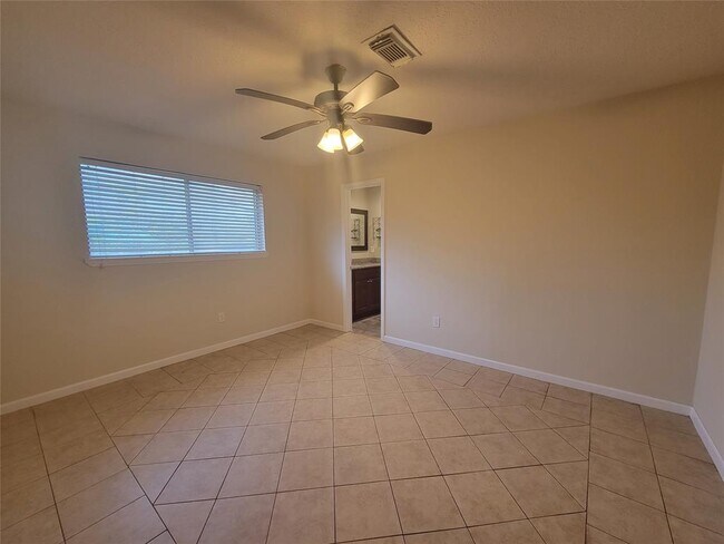 Building Photo - 16022 Blackhawk Blvd