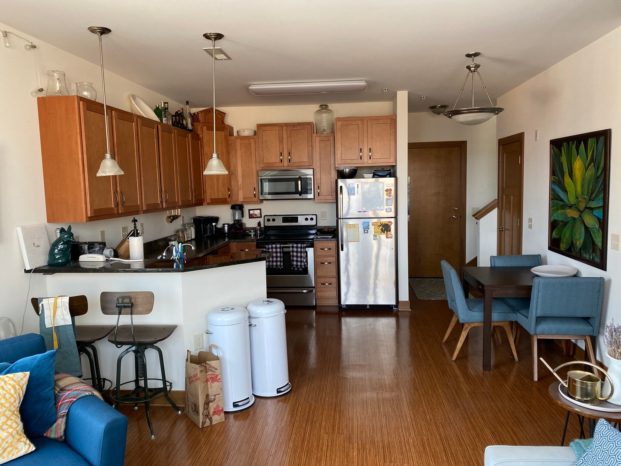 Building Photo - 1917 Monroe St