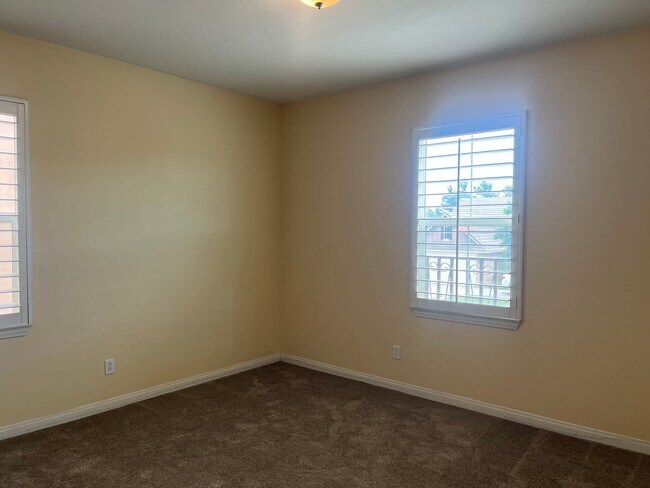Building Photo - 32624 Juniper Berry Dr