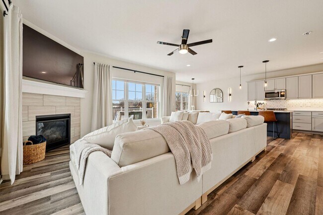 Building Photo - 2945 N 186th St