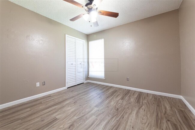 Building Photo - 22403 Deville Dr