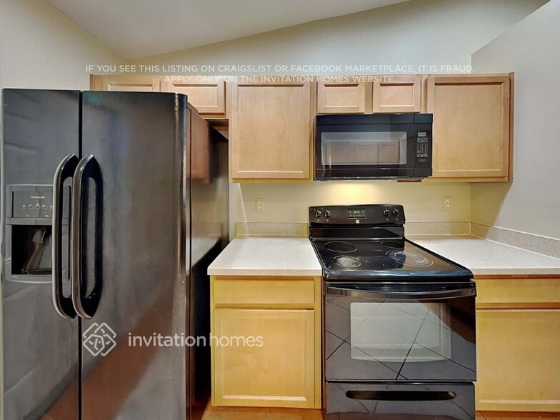Building Photo - 7792 Indian Ridge Trail N