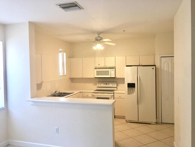 Building Photo - 2008 Shoma Dr