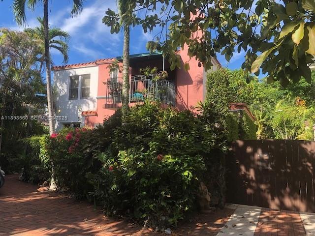 Primary Photo - 25 SW 18th Rd