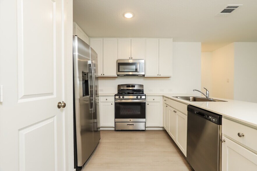 Building Photo - 11541 Chestnut Barr Dr