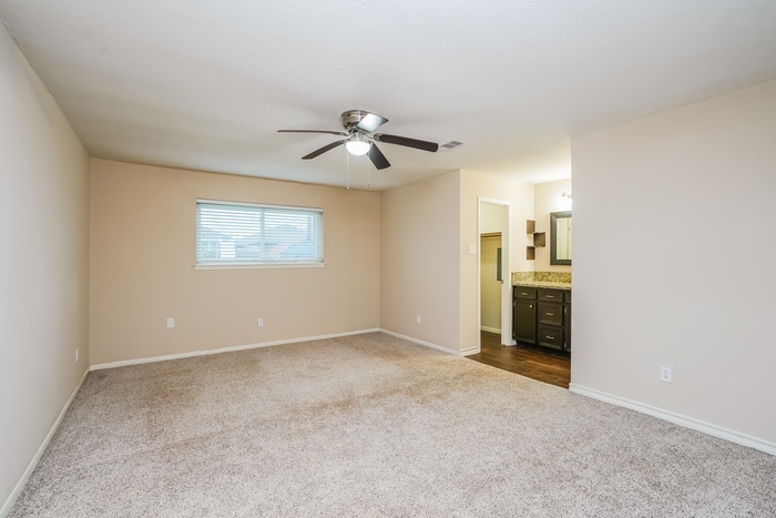 Building Photo - 152 Bastrop St