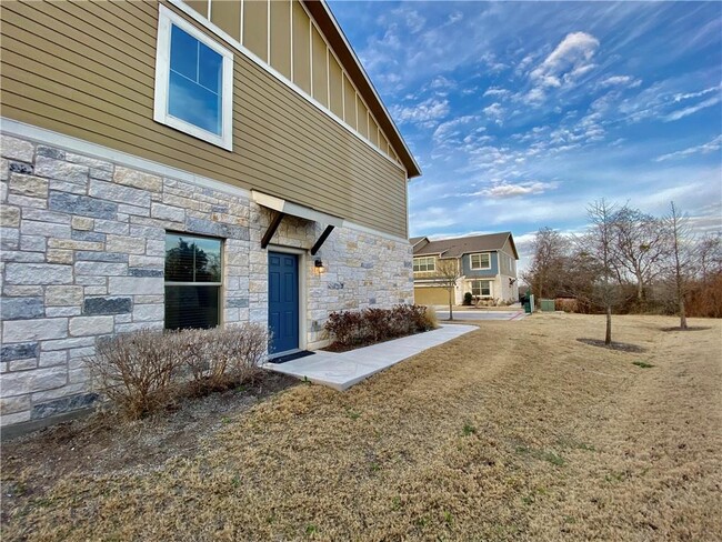 Building Photo - 516 E Slaughter Ln