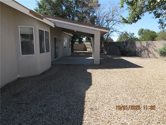 Building Photo - 2301 Graystone Dr