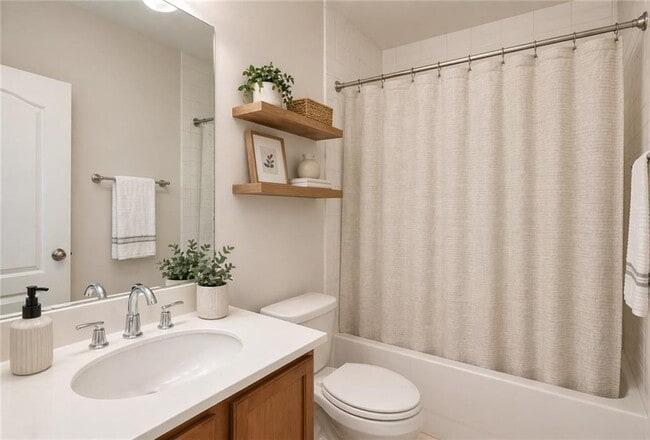 Building Photo - 6008 Manchester Cir