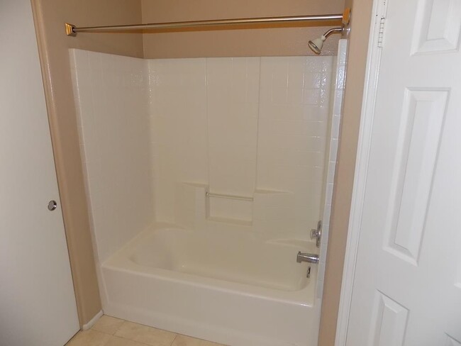 Building Photo - Beautiful Rancho San Diego Condo In Reming...
