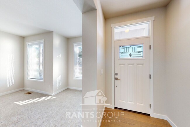 Building Photo - Beautiful Home in Newer Subdivision! Easy freeway access!