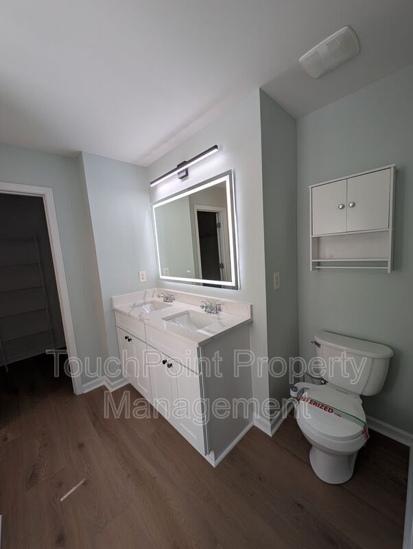 Building Photo - 11307 Breezehill Ln