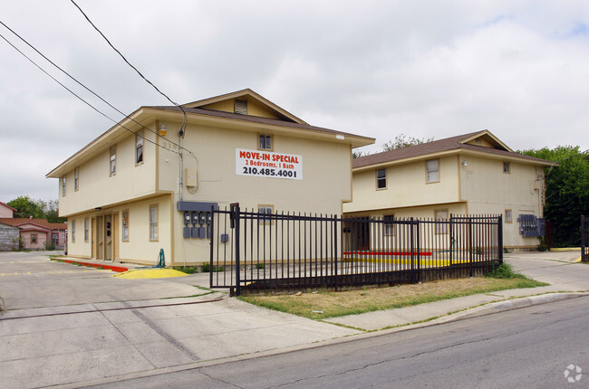 Primary Photo - Merida Apartments