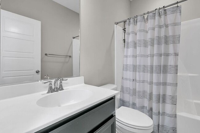 Building Photo - 146 Winding Branch Dr