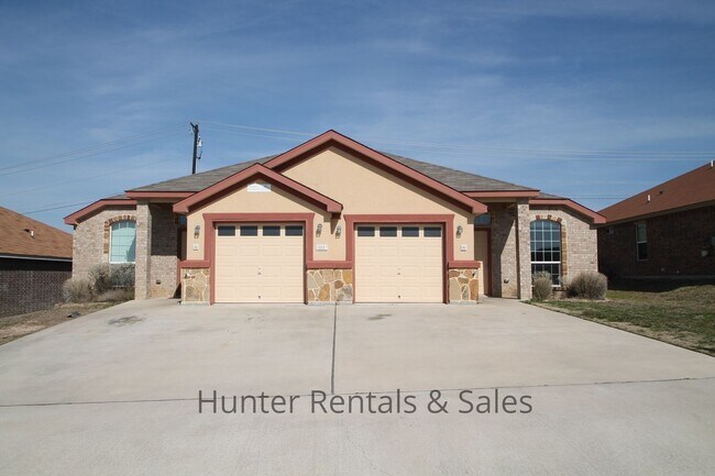 Primary Photo - Spacious three-bedroom