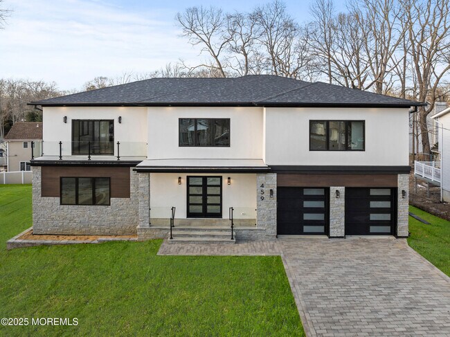 Building Photo - 459 Harnell Ave