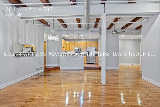 Building Photo - 26 E 6th St