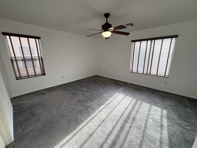 Building Photo - 6952 S Goshawk Dr
